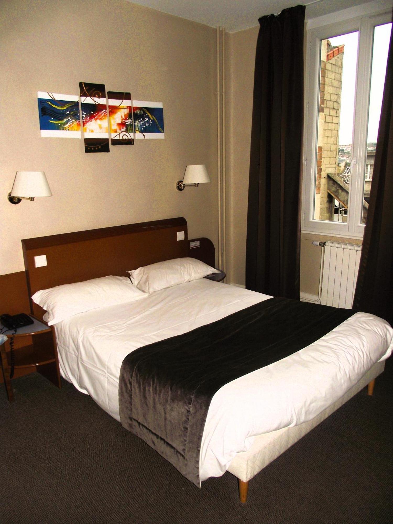Hotel Logis Des Bourbons Montluçon